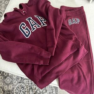 GAP sweatsuit set